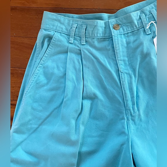 Vintage 90s dockers shorts - Picture 3 of 5